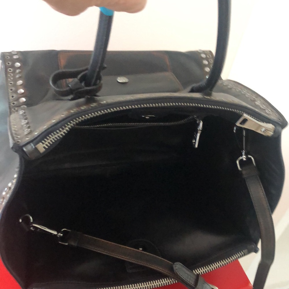 PRADA BAG - Picture 5 of 7